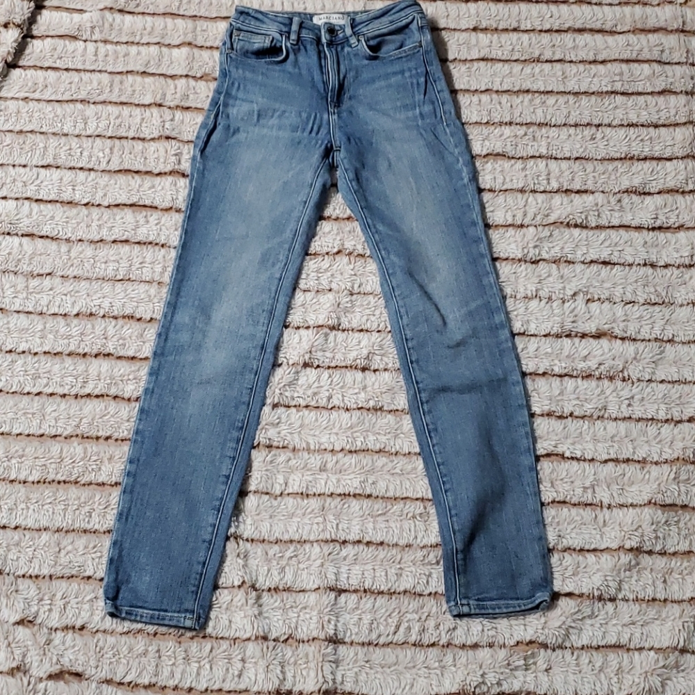 💙 Marciano Jeans 👖 - Picture 4 of 10